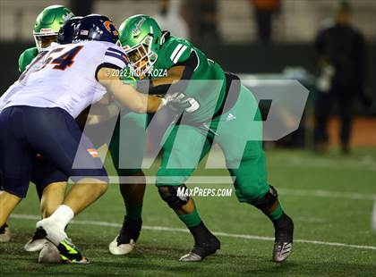 Thumbnail 2 in Inglewood vs. Chaminade (CIF SS D2 Semi-Finals) photogallery.