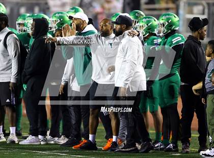 Thumbnail 3 in Inglewood vs. Chaminade (CIF SS D2 Semi-Finals) photogallery.