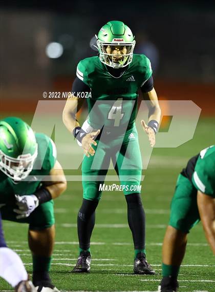 Thumbnail 3 in Inglewood vs. Chaminade (CIF SS D2 Semi-Finals) photogallery.