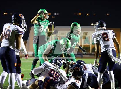 Thumbnail 3 in Inglewood vs. Chaminade (CIF SS D2 Semi-Finals) photogallery.