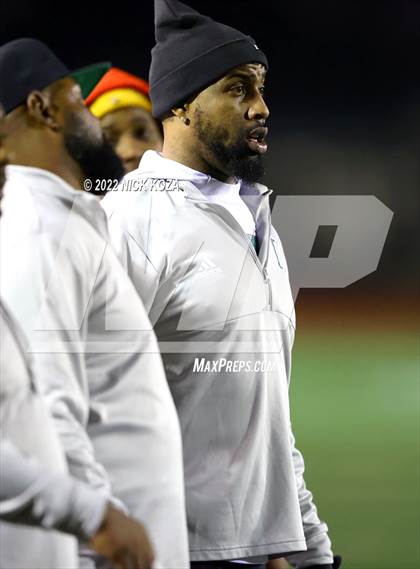 Thumbnail 3 in Inglewood vs. Chaminade (CIF SS D2 Semi-Finals) photogallery.