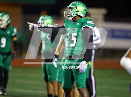 Thumbnail 3 in Inglewood vs. Chaminade (CIF SS D2 Semi-Finals) photogallery.