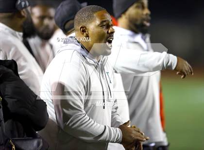 Thumbnail 2 in Inglewood vs. Chaminade (CIF SS D2 Semi-Finals) photogallery.