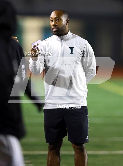 Thumbnail 1 in Inglewood vs. Chaminade (CIF SS D2 Semi-Finals) photogallery.