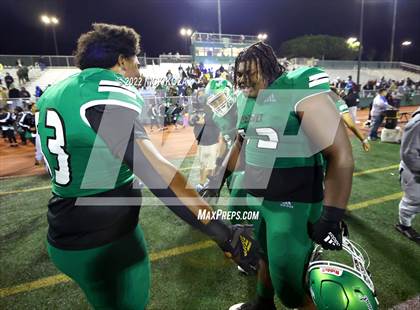 Thumbnail 2 in Inglewood vs. Chaminade (CIF SS D2 Semi-Finals) photogallery.