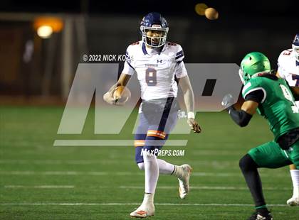 Thumbnail 3 in Inglewood vs. Chaminade (CIF SS D2 Semi-Finals) photogallery.