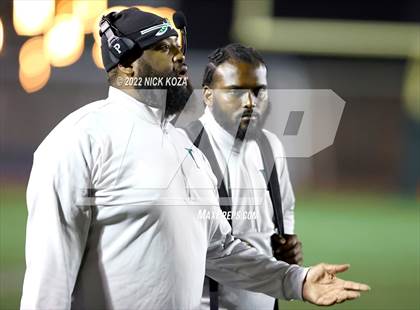 Thumbnail 3 in Inglewood vs. Chaminade (CIF SS D2 Semi-Finals) photogallery.