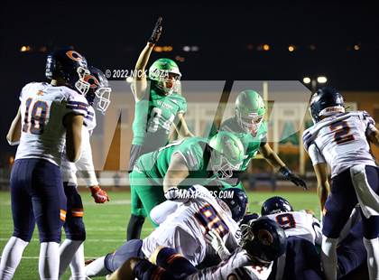 Thumbnail 2 in Inglewood vs. Chaminade (CIF SS D2 Semi-Finals) photogallery.