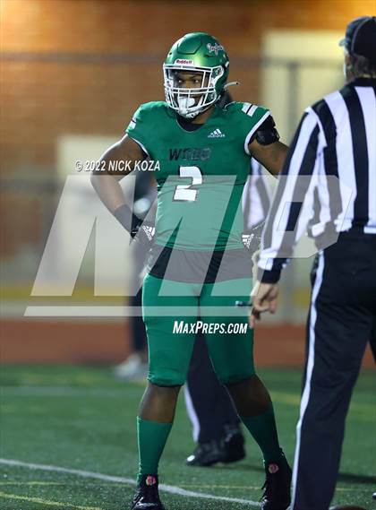 Thumbnail 2 in Inglewood vs. Chaminade (CIF SS D2 Semi-Finals) photogallery.