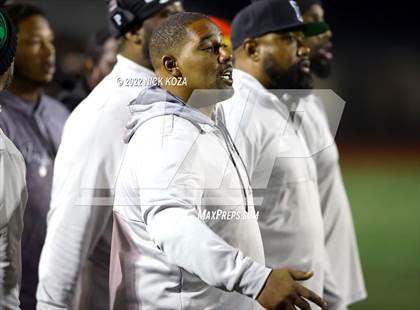 Thumbnail 2 in Inglewood vs. Chaminade (CIF SS D2 Semi-Finals) photogallery.