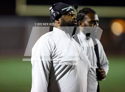 Thumbnail 1 in Inglewood vs. Chaminade (CIF SS D2 Semi-Finals) photogallery.