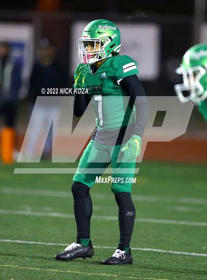 Thumbnail 1 in Inglewood vs. Chaminade (CIF SS D2 Semi-Finals) photogallery.