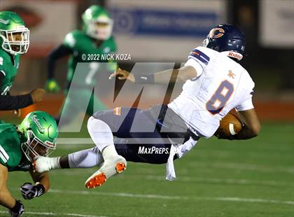 Thumbnail 1 in Inglewood vs. Chaminade (CIF SS D2 Semi-Finals) photogallery.