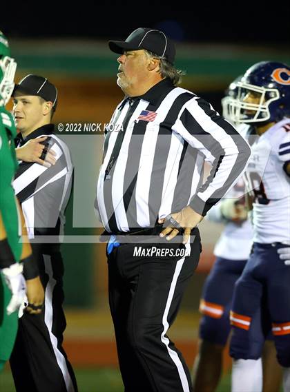 Thumbnail 3 in Inglewood vs. Chaminade (CIF SS D2 Semi-Finals) photogallery.