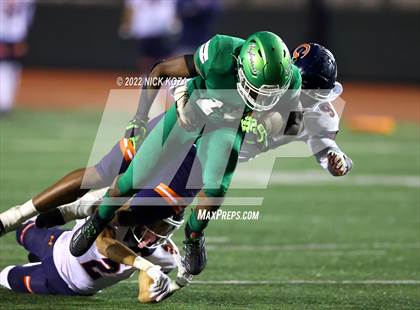 Thumbnail 3 in Inglewood vs. Chaminade (CIF SS D2 Semi-Finals) photogallery.