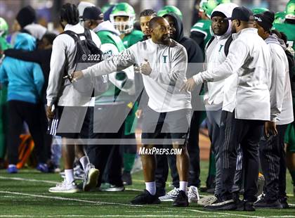 Thumbnail 3 in Inglewood vs. Chaminade (CIF SS D2 Semi-Finals) photogallery.