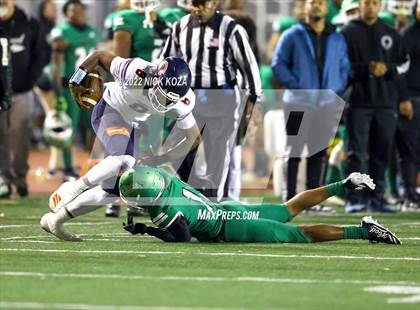 Thumbnail 1 in Inglewood vs. Chaminade (CIF SS D2 Semi-Finals) photogallery.