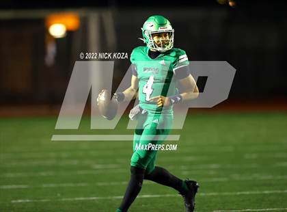 Thumbnail 2 in Inglewood vs. Chaminade (CIF SS D2 Semi-Finals) photogallery.