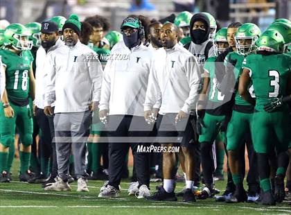 Thumbnail 1 in Inglewood vs. Chaminade (CIF SS D2 Semi-Finals) photogallery.