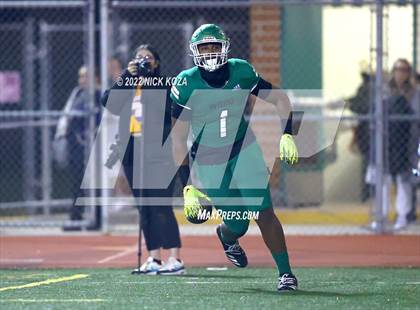 Thumbnail 3 in Inglewood vs. Chaminade (CIF SS D2 Semi-Finals) photogallery.
