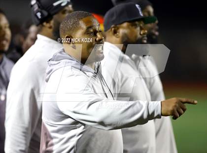 Thumbnail 3 in Inglewood vs. Chaminade (CIF SS D2 Semi-Finals) photogallery.