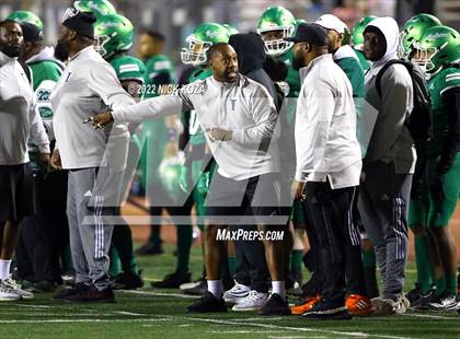 Thumbnail 1 in Inglewood vs. Chaminade (CIF SS D2 Semi-Finals) photogallery.