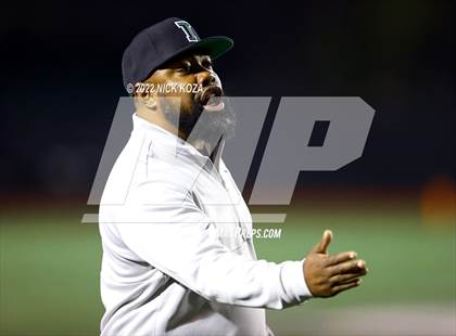 Thumbnail 3 in Inglewood vs. Chaminade (CIF SS D2 Semi-Finals) photogallery.