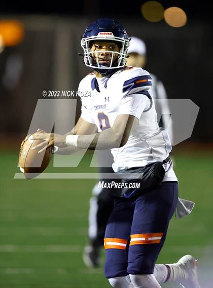 Thumbnail 2 in Inglewood vs. Chaminade (CIF SS D2 Semi-Finals) photogallery.