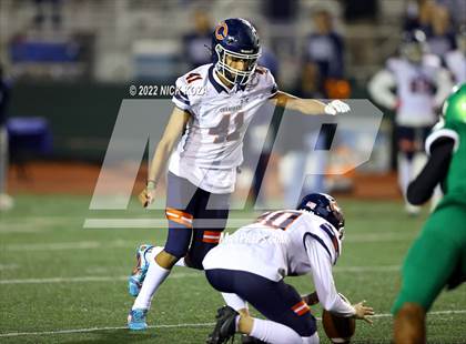 Thumbnail 3 in Inglewood vs. Chaminade (CIF SS D2 Semi-Finals) photogallery.