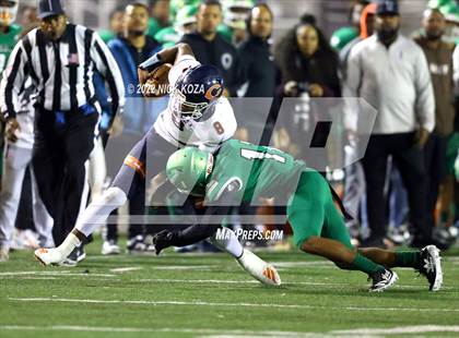 Thumbnail 1 in Inglewood vs. Chaminade (CIF SS D2 Semi-Finals) photogallery.