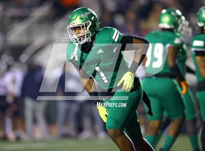Thumbnail 3 in Inglewood vs. Chaminade (CIF SS D2 Semi-Finals) photogallery.