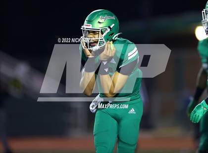 Thumbnail 3 in Inglewood vs. Chaminade (CIF SS D2 Semi-Finals) photogallery.