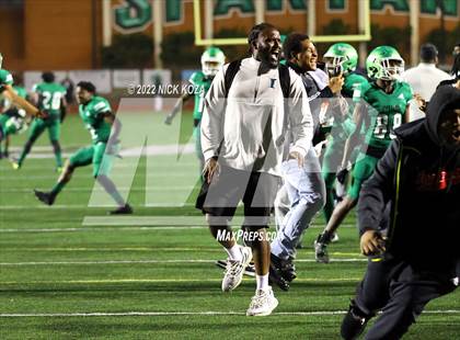 Thumbnail 1 in Inglewood vs. Chaminade (CIF SS D2 Semi-Finals) photogallery.