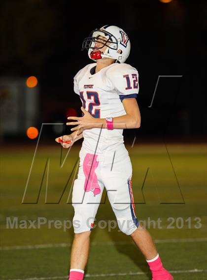 Thumbnail 2 in Viewpoint vs. Santa Clarita Christian photogallery.