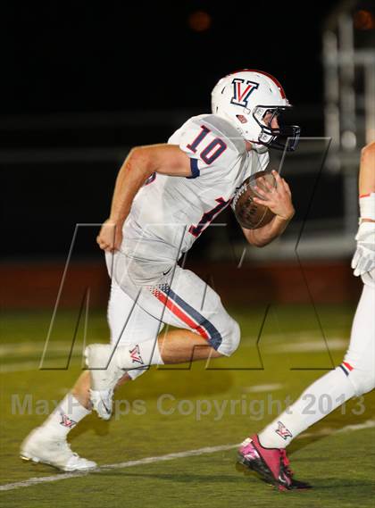 Thumbnail 2 in Viewpoint vs. Santa Clarita Christian photogallery.