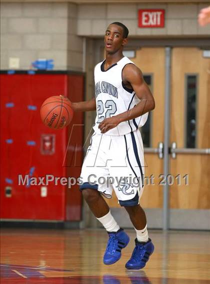 Thumbnail 1 in St. Bernard vs. Sierra Canyon (CIF SoCal D5 Regional Final) photogallery.