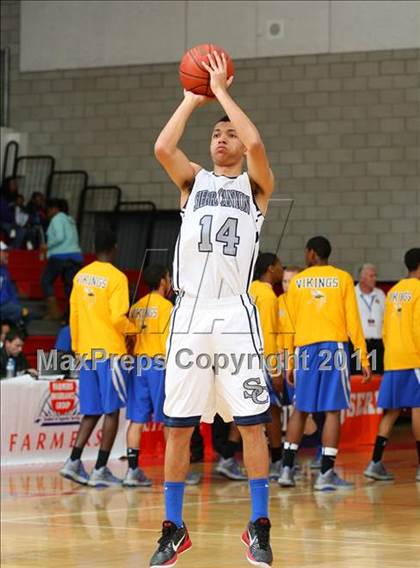 Thumbnail 2 in St. Bernard vs. Sierra Canyon (CIF SoCal D5 Regional Final) photogallery.