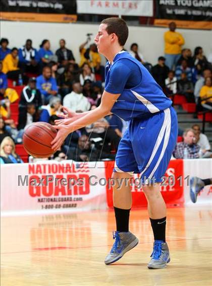 Thumbnail 2 in St. Bernard vs. Sierra Canyon (CIF SoCal D5 Regional Final) photogallery.