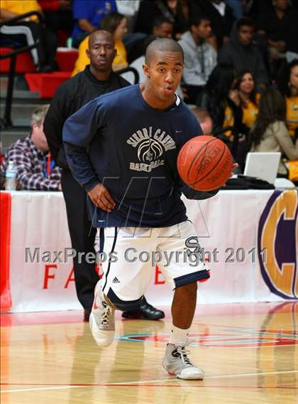 Thumbnail 2 in St. Bernard vs. Sierra Canyon (CIF SoCal D5 Regional Final) photogallery.