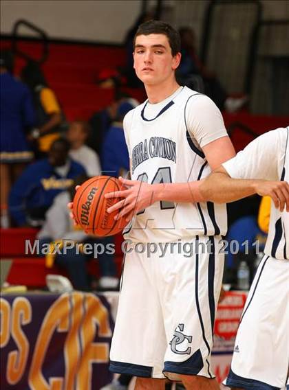 Thumbnail 3 in St. Bernard vs. Sierra Canyon (CIF SoCal D5 Regional Final) photogallery.