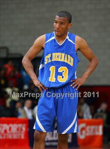 Thumbnail 3 in St. Bernard vs. Sierra Canyon (CIF SoCal D5 Regional Final) photogallery.