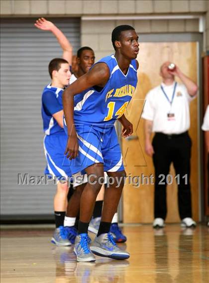 Thumbnail 1 in St. Bernard vs. Sierra Canyon (CIF SoCal D5 Regional Final) photogallery.