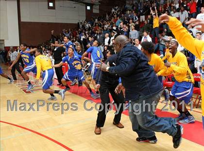 Thumbnail 3 in St. Bernard vs. Sierra Canyon (CIF SoCal D5 Regional Final) photogallery.