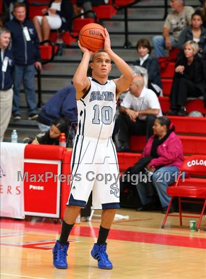 Thumbnail 2 in St. Bernard vs. Sierra Canyon (CIF SoCal D5 Regional Final) photogallery.
