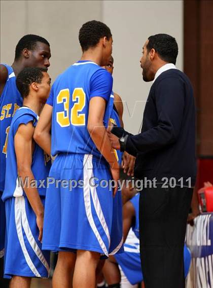 Thumbnail 1 in St. Bernard vs. Sierra Canyon (CIF SoCal D5 Regional Final) photogallery.