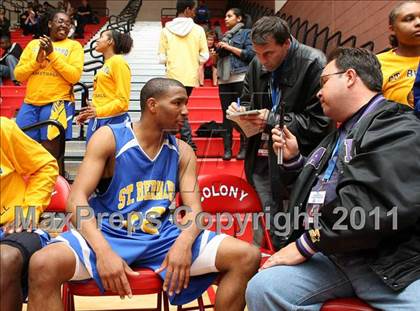 Thumbnail 1 in St. Bernard vs. Sierra Canyon (CIF SoCal D5 Regional Final) photogallery.