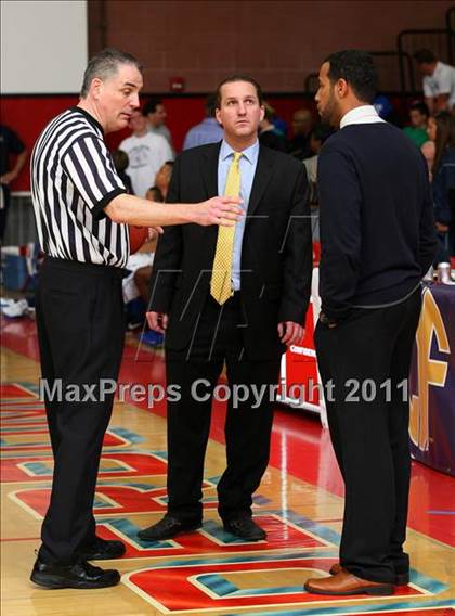 Thumbnail 2 in St. Bernard vs. Sierra Canyon (CIF SoCal D5 Regional Final) photogallery.