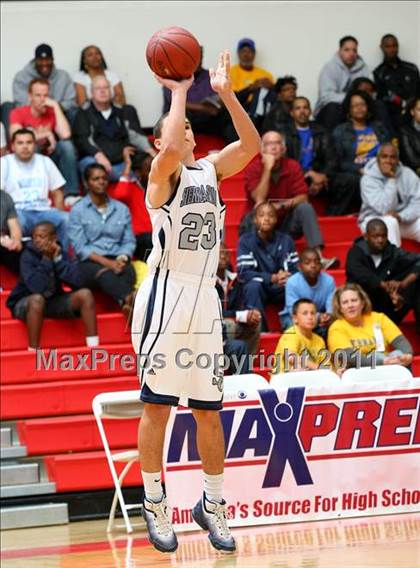 Thumbnail 1 in St. Bernard vs. Sierra Canyon (CIF SoCal D5 Regional Final) photogallery.