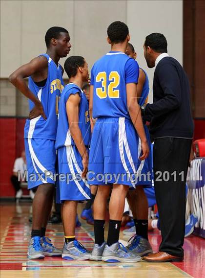 Thumbnail 2 in St. Bernard vs. Sierra Canyon (CIF SoCal D5 Regional Final) photogallery.