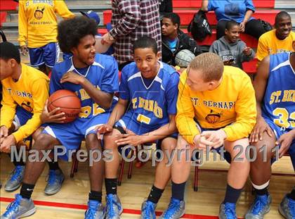 Thumbnail 3 in St. Bernard vs. Sierra Canyon (CIF SoCal D5 Regional Final) photogallery.